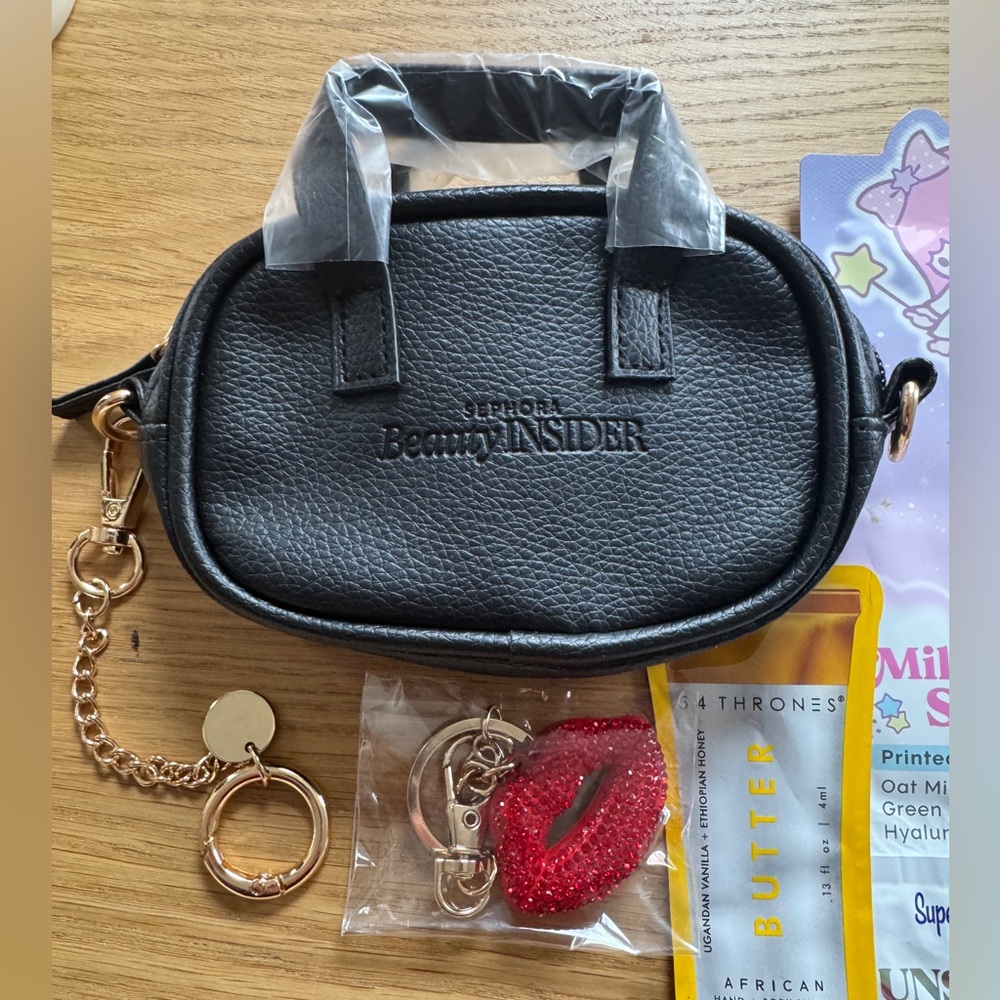 Sephora Beauty Insider Mini Bag and Lip Charm Bundle - Picture 2 of 2